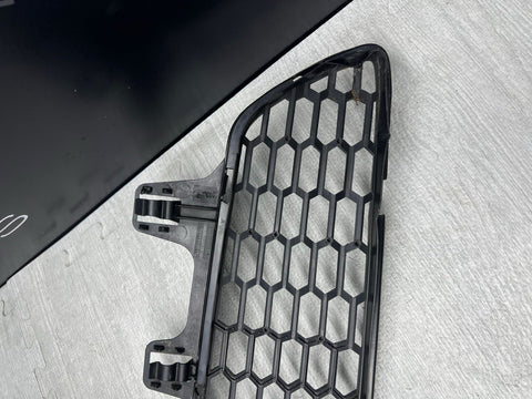 Genuine 15-20 BMW F80 F82 F83 M3 M4 Front Bumper Lower Grill Grille 51118054294