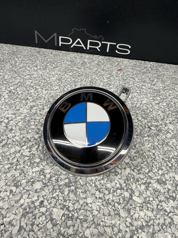 2006-2010 BMW E63 E64 650i 645Ci M6 Trunk Hatch Handle Flip Emblem