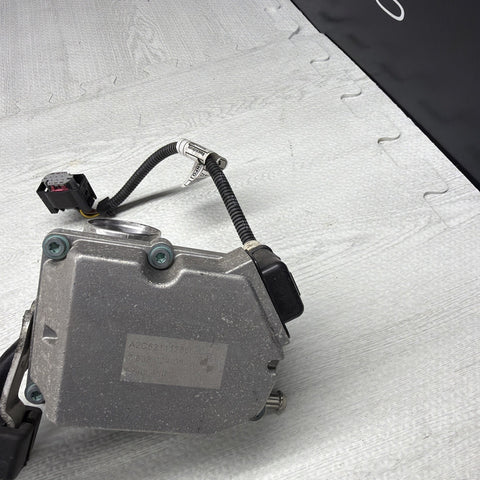 08-13 OEM BMW E90 E92 E93 M3 S65 Engine Idle Control Valve Actuator 7838024