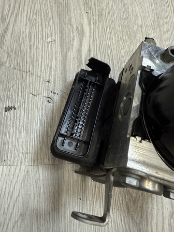 BMW E90 E93 E92 M3 08-13 ABS BRAKE PUMP HYDRAULIC ANTI LOCK 7841232 *Crack