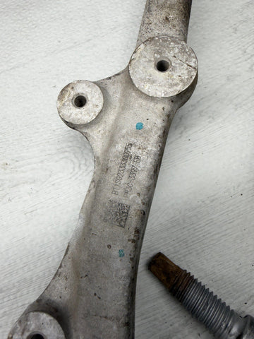 2024-2025 FORD MUSTANG FRONT RIGHT LOWER CONTROL ARM SET OEM *2k miles*