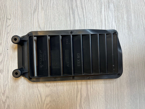 OEM 08-13 BMW E90 E92 E93 M3 Front Right Fender Mud Guard Cooling Grill Grille