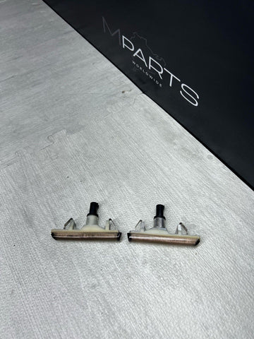 BMW SIDE MARKER SET 01-06 BMW E46 M3 E38 740 750 Front Side Marker Lamps