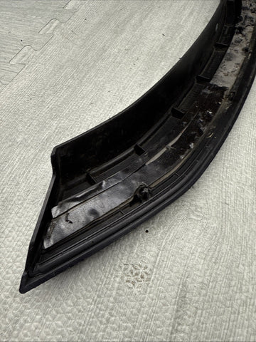 Lamborghini Urus Right Passenger Rear Wheel Arch Cover Trim Moulding 4ML854820