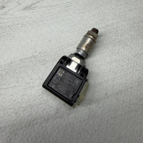 2017–2025 BMW X3 G01 TIRE PRESSURE MONITOR SYSTEM SENSOR TPMS UNIT OEM 887140-03
