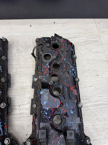 08-13 BMW E90 E92 E93 M3 S65 V8 Valve Covers Pair Paint Splatter 7838268 7838267