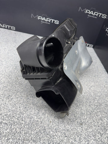 21-25 OEM BMW G20 G22 G23 Engine B58 Engine Air Intake Filter Housing Box