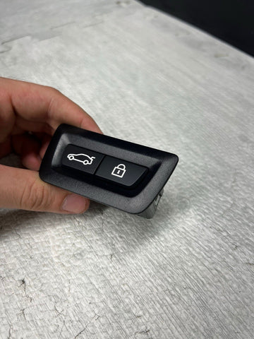10-18 BMW 3 4 5 6 7 TRACTION OFF TRUNK HATCH LID RELEASE OPEN SWITCH OEM