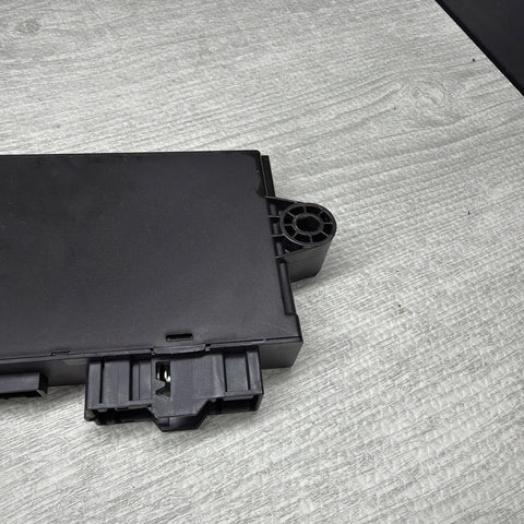 BMW E60 E63 E64 M5 M6 E90 E92 E93 328 M3 Body Control CAS 3 Module 9227053