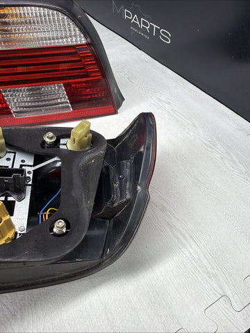 OEM BMW E39 Tail Lights Pair 1997-2003 528i 530i 540i M5 Left Right Hella