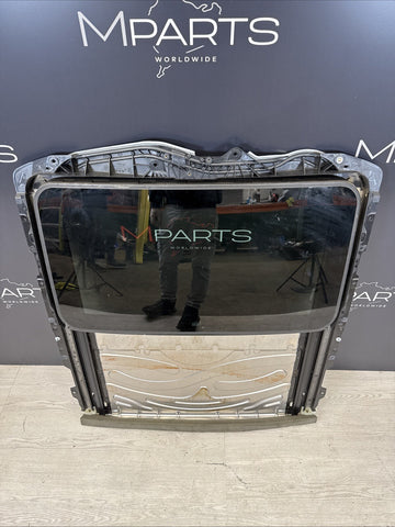 (PICKUP ONLY) SLIDING SUNROOF CASSETTE BMW 06-13 E82 E87 E90 E92 54137145920