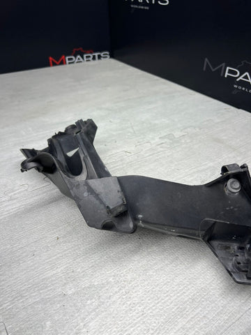 BMW E90 E92 E93 M3 8040551 Headlight ArmLeft LAMP MOUNTING SLIDE BMW M3 CRT