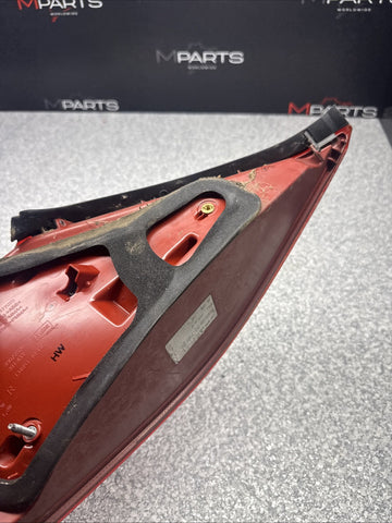 2006-2007 BMW E63 E64 M6 REAR RIGHT PASSENGER TAIL LIGHT LAMP 7170976