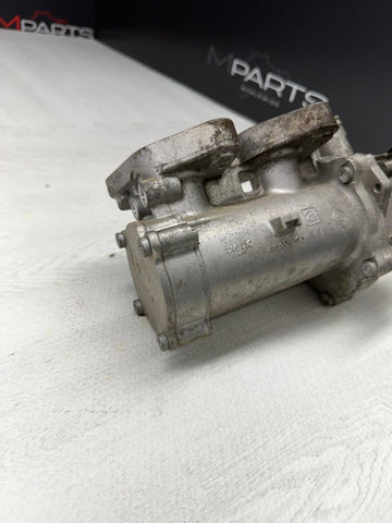 BMW F80 F82 F83 M3 M4 S55 Engine Vacuum Pump without High Pressure Fuel Pump OEM