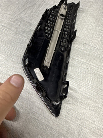 BMW F10 M5 Front Right Fender Turn Signal + Emblem 7903880 2015 29795938