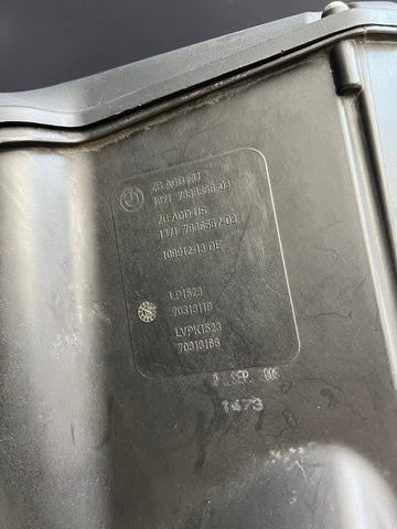 08-13 OEM BMW E90 E92 E93 M3 Engine S65 Airbox Air Intake Box