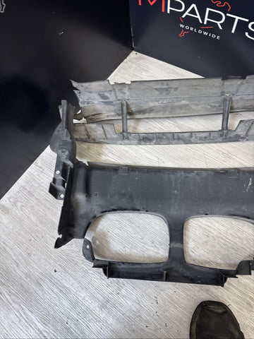 Genuine BMW 3 Series E46 M3 Front Air Duct Radiator Grille 7893351 7893352