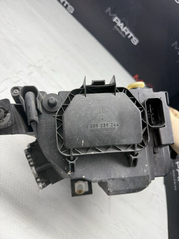 06-07 OEM BMW E63 E64 650 M6 Adaptive AKL Xenon Headlight Left Driver Side