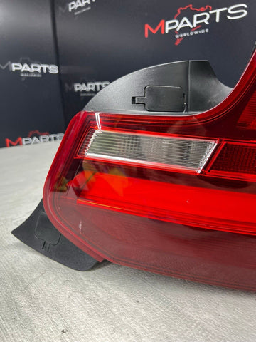 2015-2016 BMW 228i 230i M2 M235i M240i Tail Light Lamp Right Passenger OEM