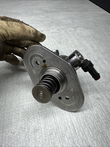 OEM BMW G05 G07 G12 G15 G30 Engine N63 S63 V8 HPFP High Pressure Fuel Pump 1-4