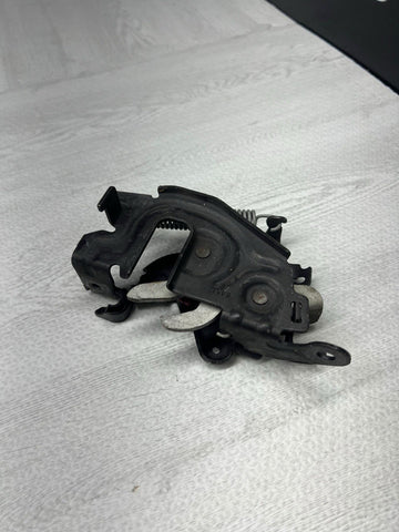 BMW 17-23 530i 540i M550i G30 F90 M5 HOOD RIGHT SIDE LOCK LATCH ACTUATOR OEM