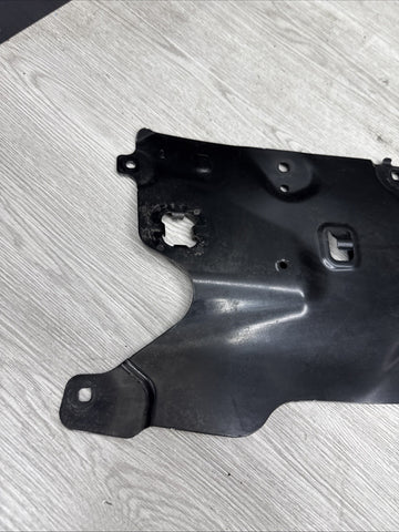 BMW 18-25 F90 F91 F92 F93 M5 M8 Front cross Brace Cover Shield OEM 51648081734