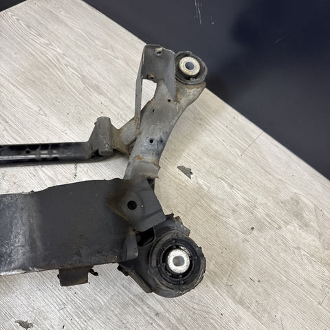 01-06 BMW E46 M3 REAR SUSPENSION SUBFRAME AXLE CARRIER CRADLE