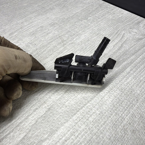 01-06 BMW E46 M3 Right Passenge Head Light Washer Jet Cover 8256180 Alpine White