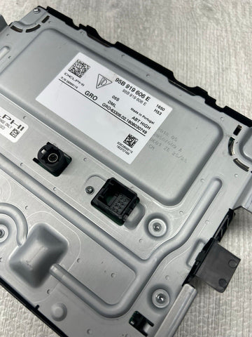 2017 - 2018 PORSCHE MACAN DASH DISPLAY SCREEN MONITOR RADIO 95B919606E OEM