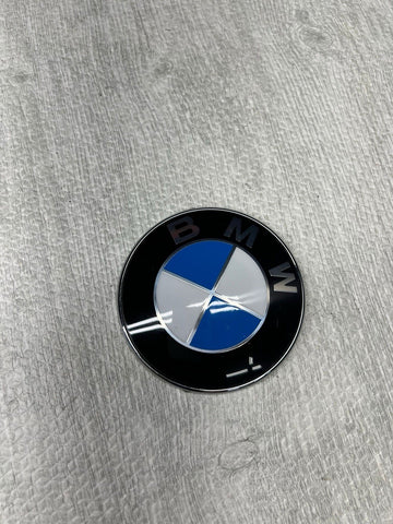 BMW E46 325 330 M3 Convertible Emblem Roundel Trunk Logo 7019946 51137019946