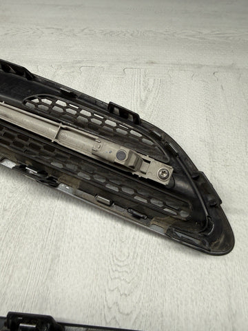 2013-2016 BMW F10 M5 SEDAN FRONT FENDER GRILLES GRILLS TURN SIGNAL LIGHTS BLACK