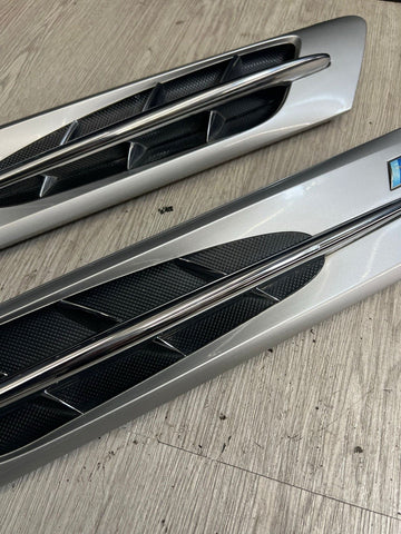 98-02 BMW Z3 M Z3M Fender Hood Vent Grilles Grilles Pair OEM Silver