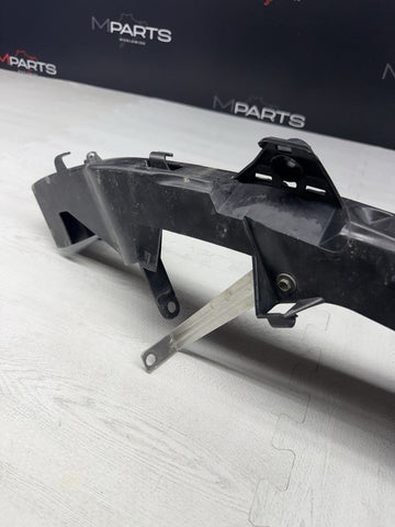 BMW 08-13 E90 E92 E93 M3 LEFT FRONT HEADLIGHT BRACKET 51648040551