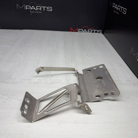 08-13 BMW E90 E92 E93 M3 Front Bumper Right Passenger Side Bracket Mount OEM