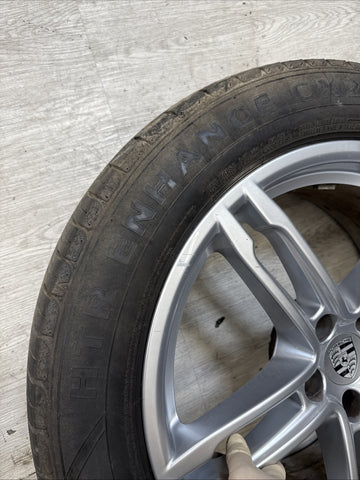 2015-2018 Porsche Macan Front Wheel 19x8 5 Double Spoke W/ Tire