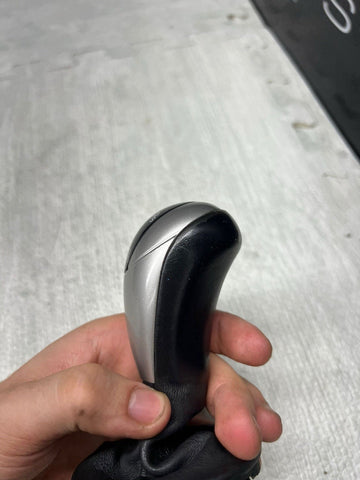 06-10 BMW E60 E63 E64 M5 M6 SMG Transmission Shift Knob & Boot 7898248