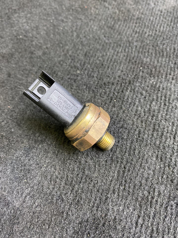 BMW E90 E60 E63 F10 F11 F12 SENSOR FOR LOW PRESSURE FUEL SENSOR 7614317 OEM 7104