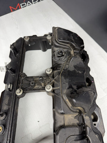 15-20 OEM BMW F80 F82 F83 F87 M2 M3 M4 S55 Engine Cylinder Head Valve Cover