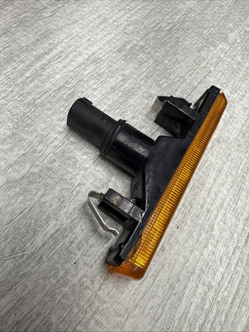 BMW 01-06 E46 M3 Turn Corner Light Lamp Side Marker Left Amber OEM 63137165845