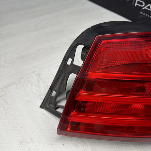 2015 - 2017 BMW F82 F83 M4 REAR RIGHT PASSENGER OUTER TAIL LIGHT OEM 7296100