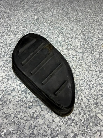 2008-2013 BMW M3 E92 E93 Right Hood Scoop Seal OEM 8041988