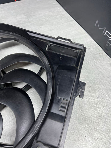 12-16 BMW F30 F32 335I 428I 435I M-SPORT ENGINE COOLING FAN MOTOR SHROUD 850W