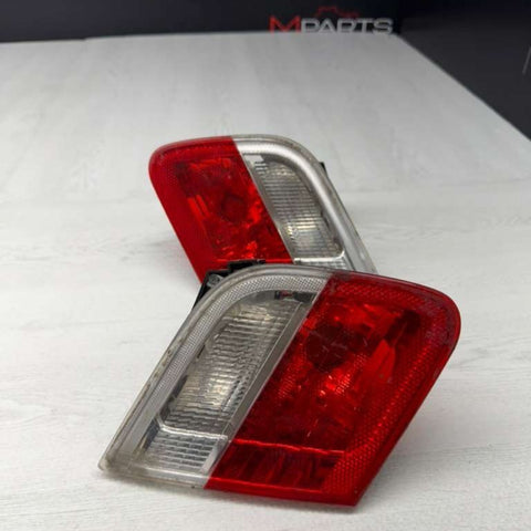 2000–2003 BMW 3 Series E46 Rear Trunk-Lid Tail Light Lamp Left+Right OEM