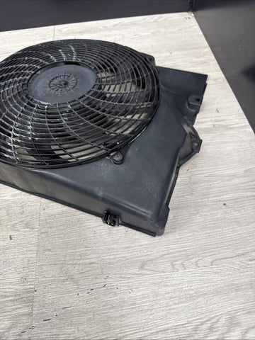 96-99 BMW Z3M M52 ENGINE COOLING PUSHER FAN MOTOR W SHROUD 8397474 OEM