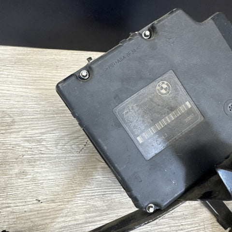 01-02 BMW E46 M3 DSC ABS Stability Anti-Lock Brake Pump Module 34.51-2229801