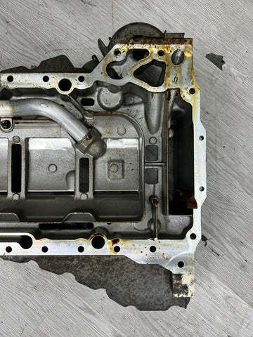 13-17 BMW F06 F10 F12 F13 M5 M6 S63 ENGINE UPPER OIL PAN FILTER HOUSING OEM