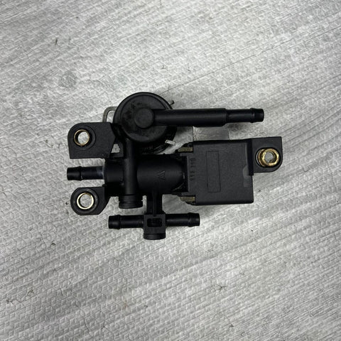 95-00 BMW 3/5/7 E36/E39 Fuel Pressure Regulator Control Valve OEM 13.31-1740 281