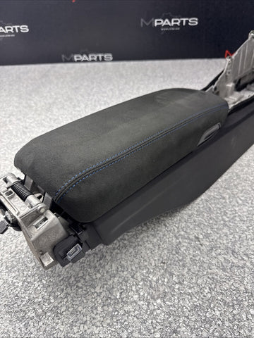 2020 - 2025 PORSCHE 718 CAYMAN SPYDER GT4 RS FRONT CENTER ALCANTARA ARMREST OEM