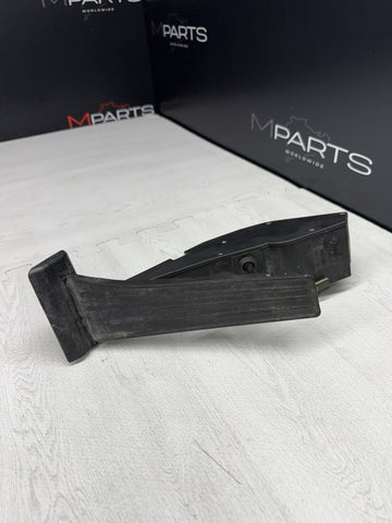 BMW 01-06 E46 M3 ACCELERATOR THROTTLE GAS PEDAL BRACKET MANUAL 6753519