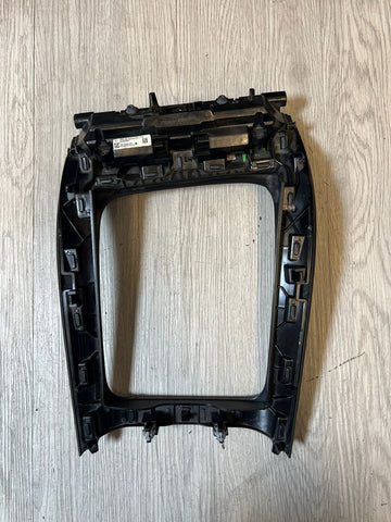 Mercedes C300 Center Console Mounted Control Switch Panel 2069004916 W206